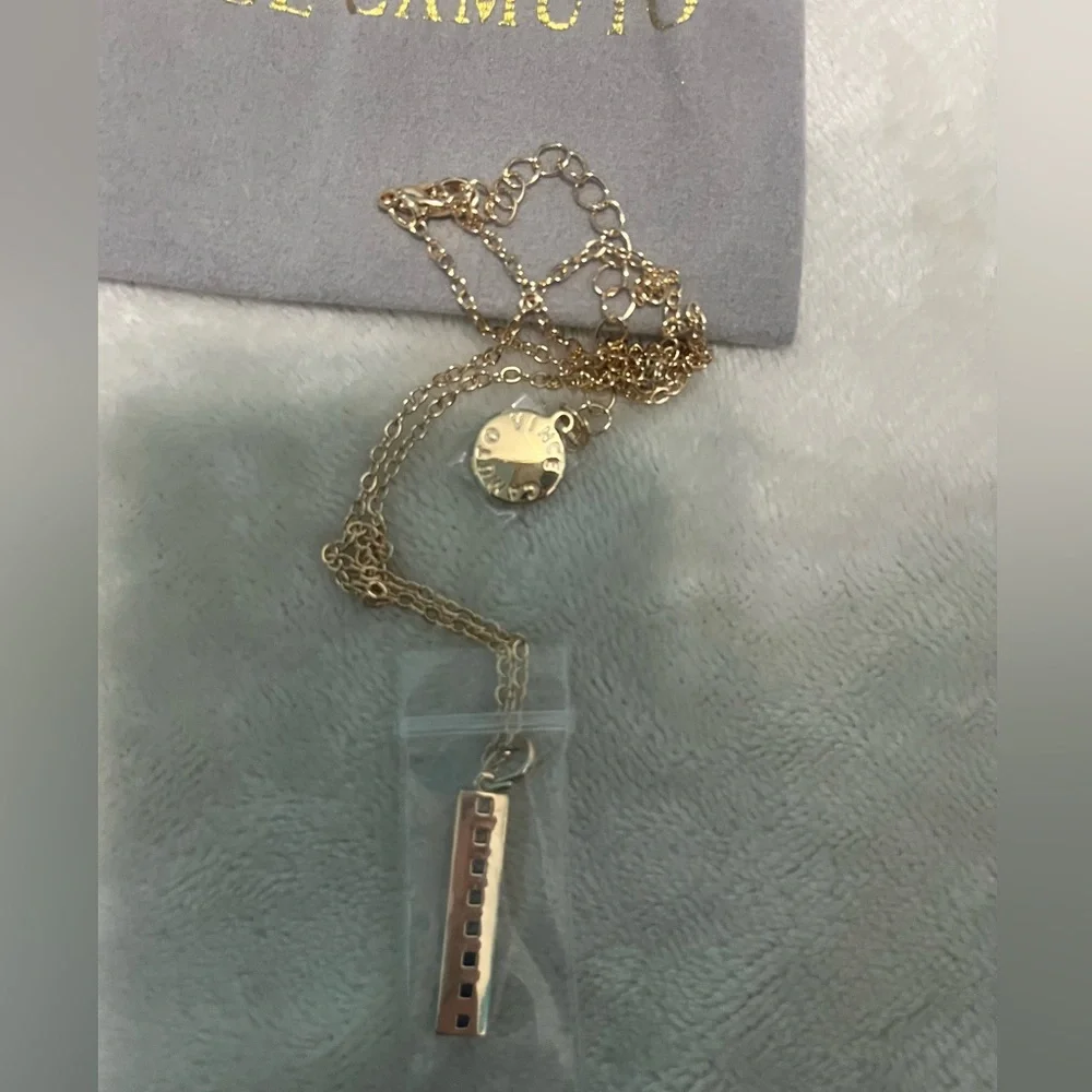 NWT💎VINCE CAMUTO Blue Ombre CZ Bar Necklace, Gold w/Blue & Clear stones - Picture 13 of 13